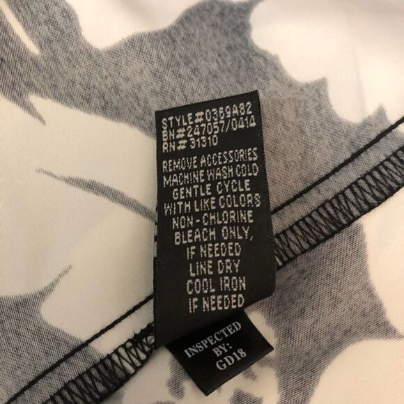 I.N. Studio Dress Black and White Floral Size 6 - Picture 10 of 11